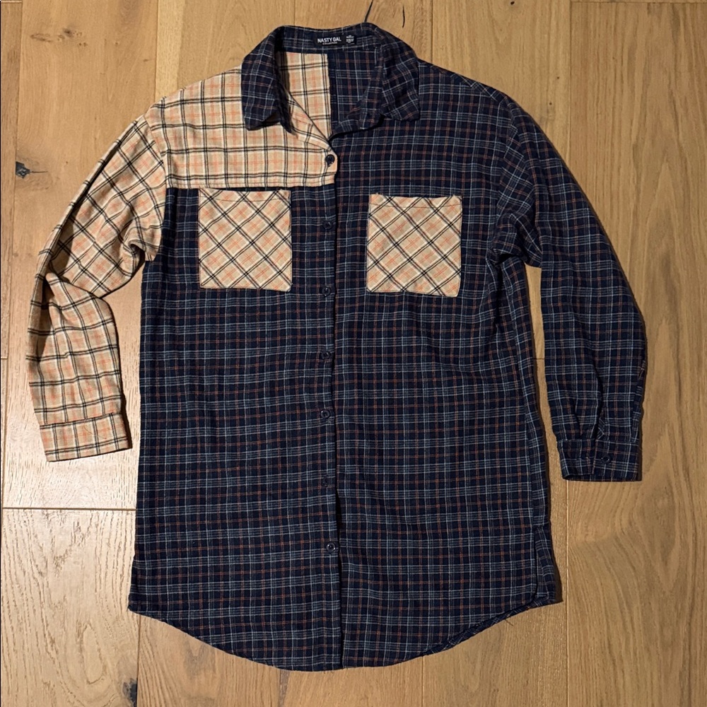 Nasty Gal Two-Tone Plaid Button-Down Dress - Navy & Beige